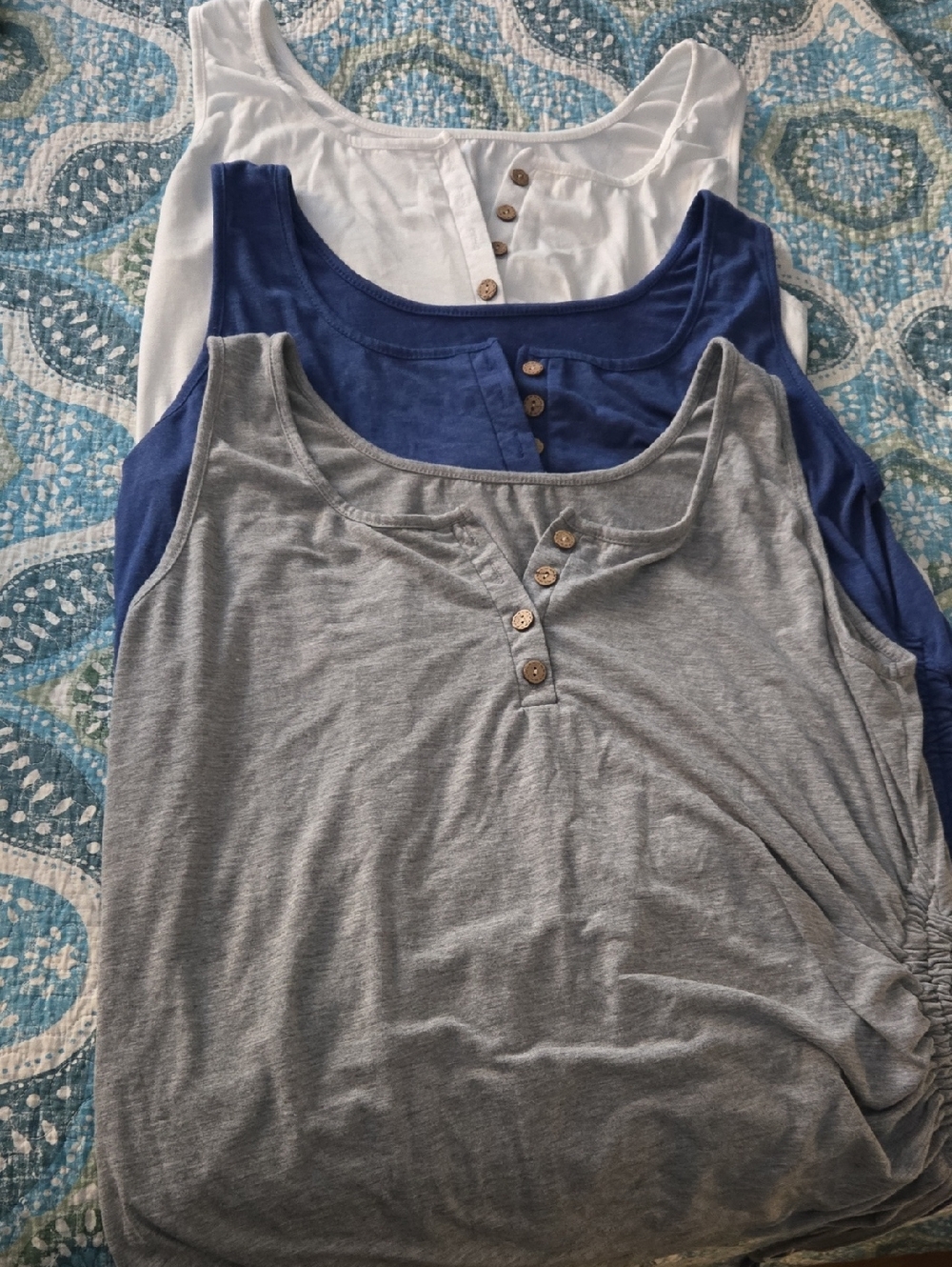 Amazon Essentials Women’s Henley Tank Pack – White, Blue, Gray